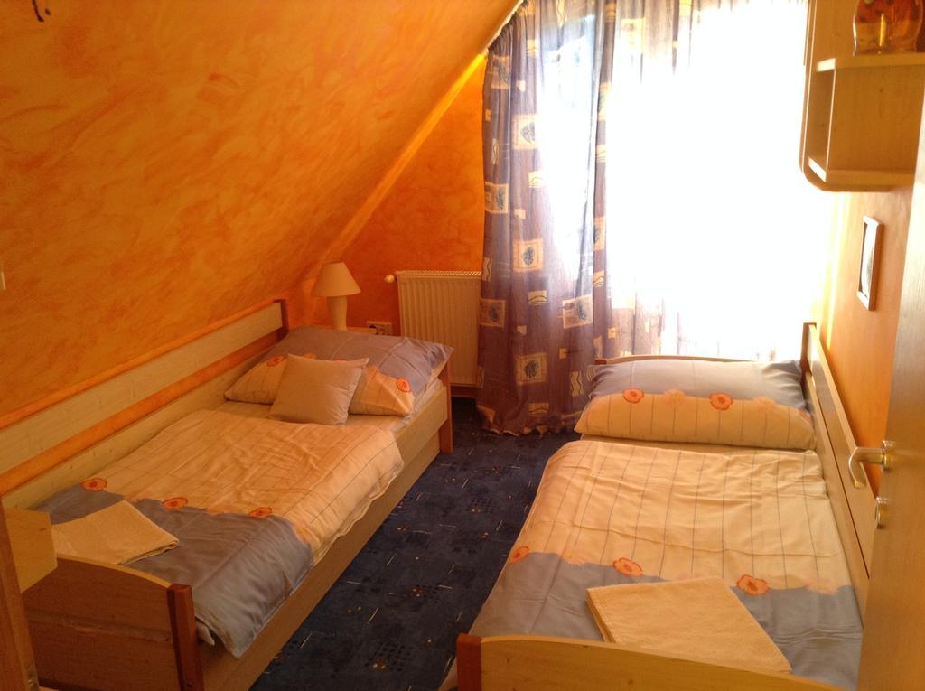 Babati Apartmanhaz Apartment Zalakaros Exterior foto
